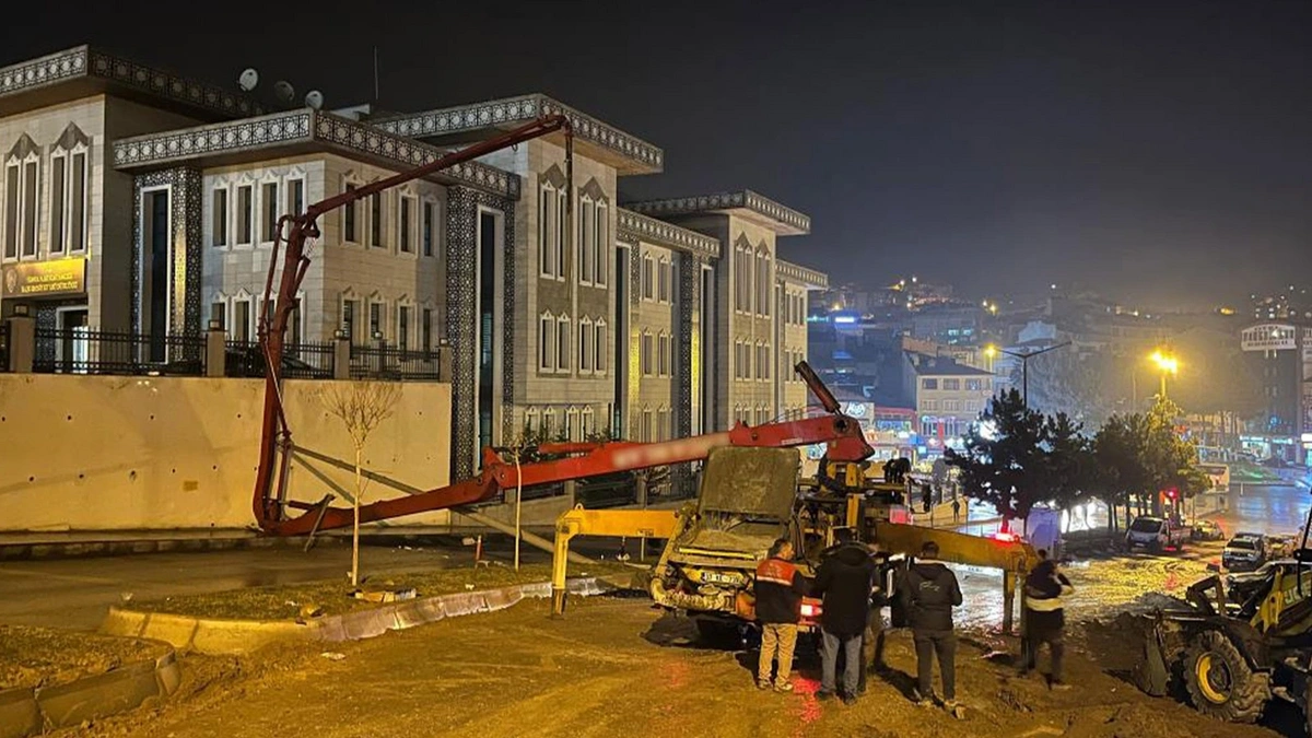 Kastamonu'da beton pompası dehşeti: Facianın eşiğinden dönüldü