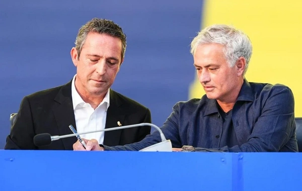 Fenerbahçe kulübü Jose Mourinho ile ilgili nihai kararını verdi