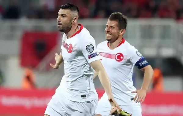 Emre Belözoğlu ve Burak Yılmaz arasında şampiyonluk polemiği