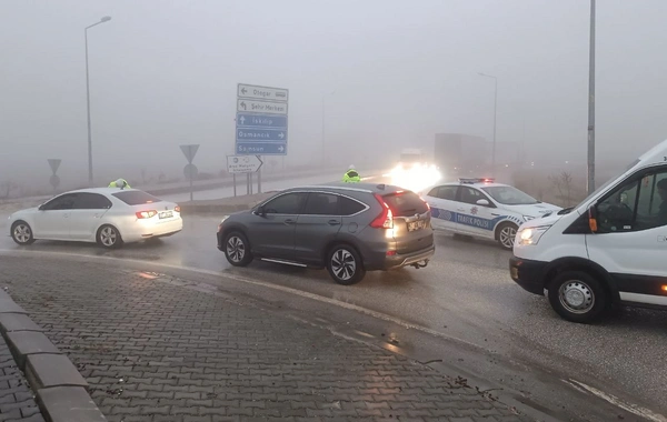 Kastamonu'da tır devrildi, D-100 Samsun istikameti ulaşıma kapatıldı