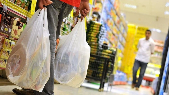 Plastik alışveriş poşetine zam geldi: Karar Resmi Gazete'de yayımlandı