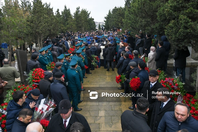 Təyyarə qəzasında həlak olan ekipaj üzvlərinin cənazələri II Fəxri xiyabanda dəfn edilib