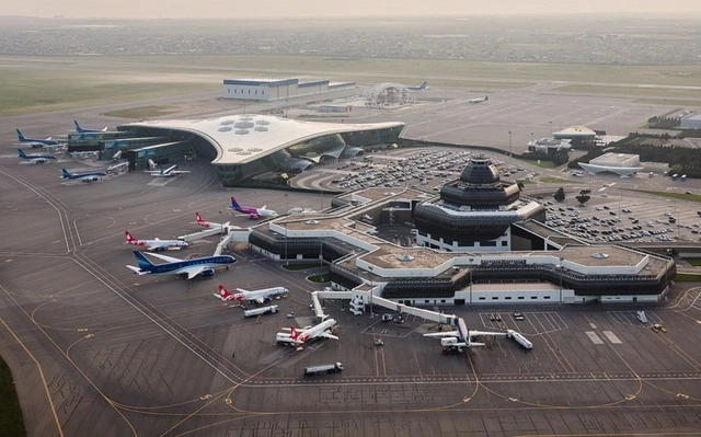 Daha bir məmur külli miqdarda qızılla tutuldu: Bakı aeroportunda əməliyyat