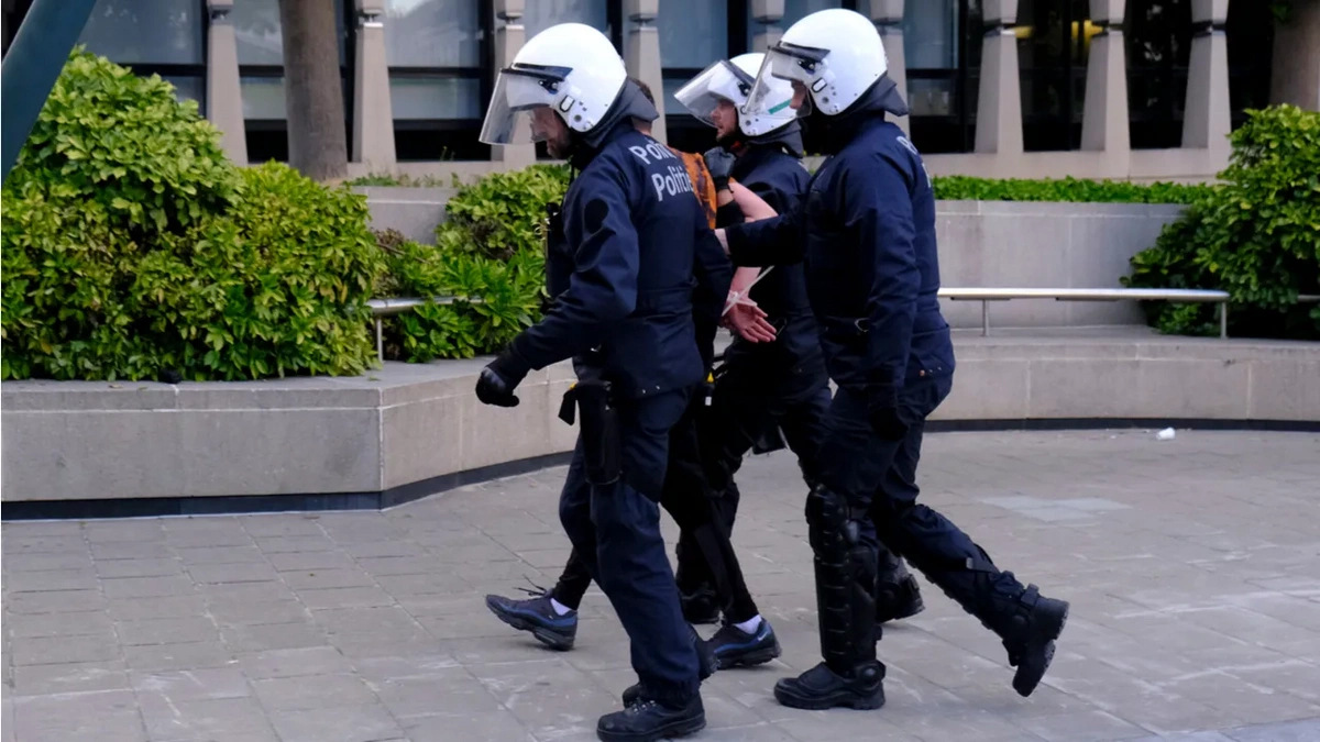 Hatay'da operasyon: Kıskıvrak yakalandılar