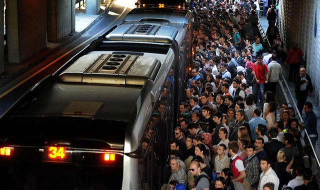 31 Aralık-1 Ocak toplu taşıma saatleri: Marmaray saat kaça kadar, toplu taşıma ücretsiz mi?