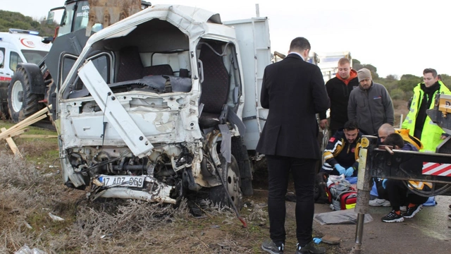 Çanakkale'de kaza: 1 kişi hayatını kaybetti, 1 kişi yaralandı