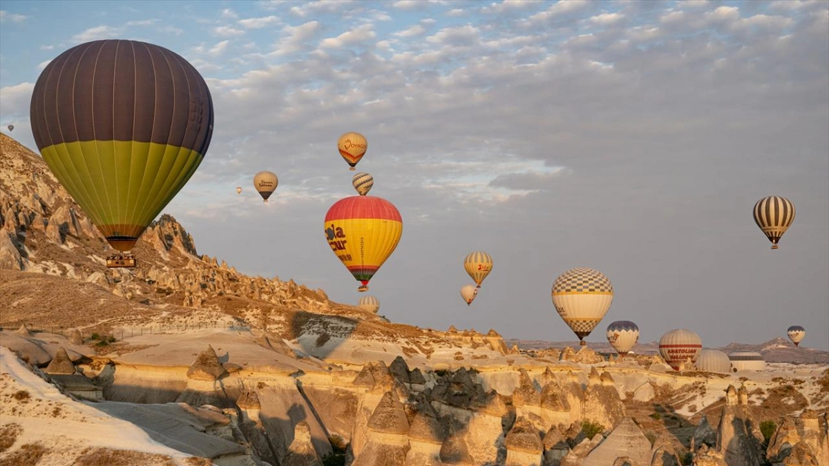 Sıcak hava balonunda yolcu sayısı rekoru kırıldı