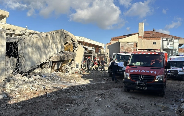 Uşak'ta facia: Enkaz altında kalan operatörün cansız bedeni çıkarıldı