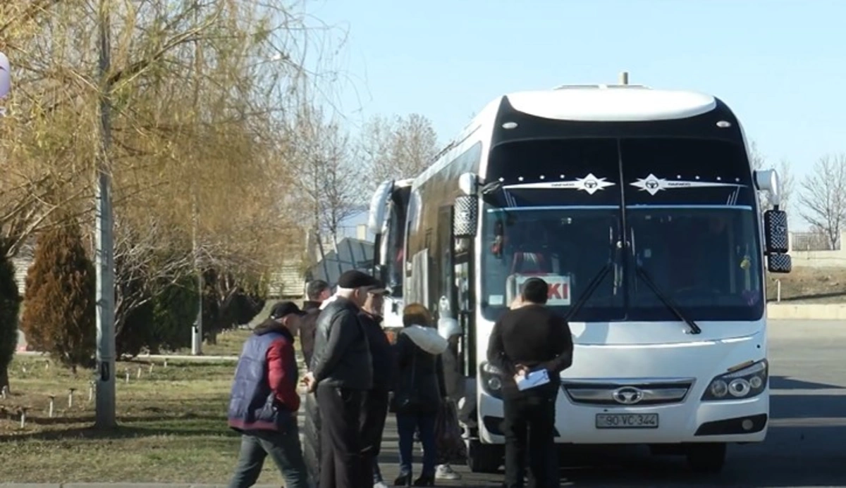 Rayon avtovağzallarında sərnişin sıxlığı YARANDI