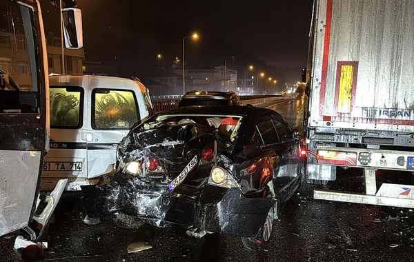 Samsun'da zincirleme kazaya 8 araç karıştı