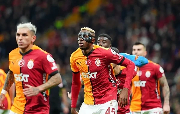 Osimhen açıkladı: Osayi ile transfer için görüştü mü?