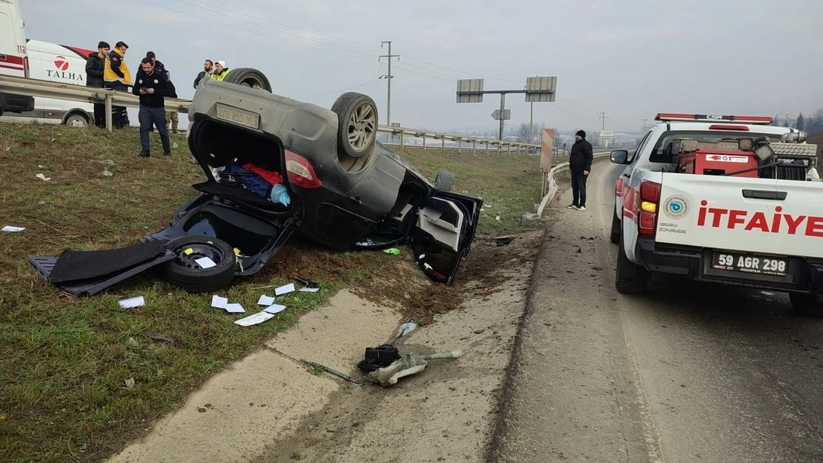 Tekirdağ'da kontrolden çıkan otomobil takla attı: 2 yaralı