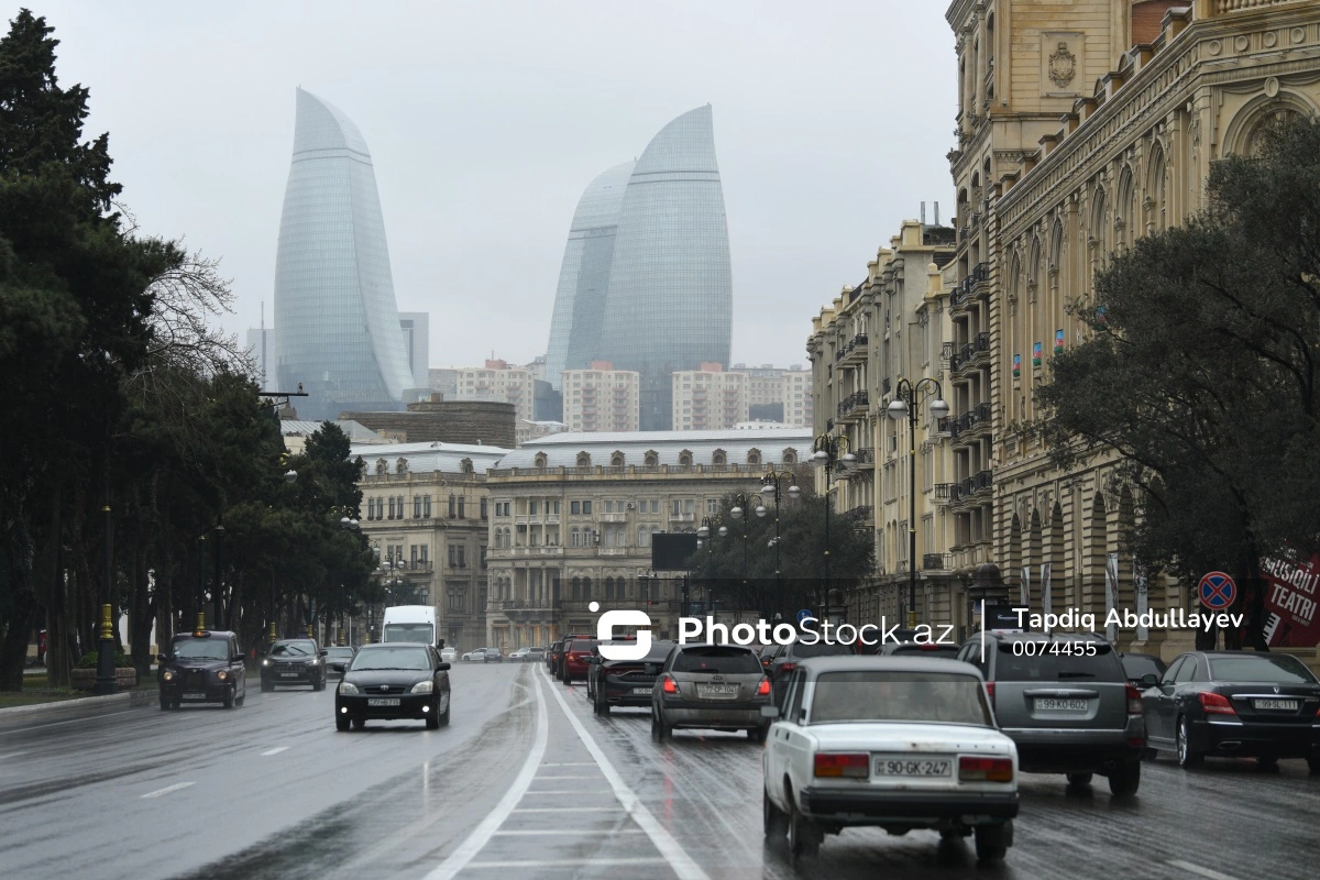 Новшество для удобства пешеходов на проспекте Нефтчиляр