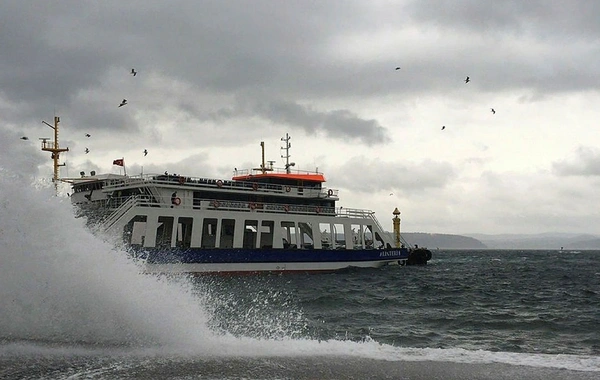 Gökçeada'ya yapılacak feribot seferlerine fırtına engeli