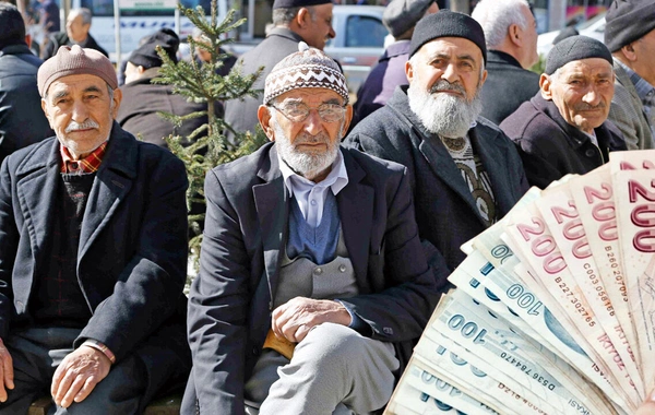 En düşük emekli maaşına zam: Rakam belli oldu