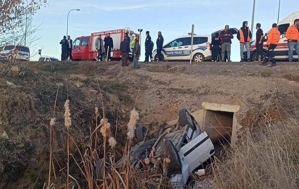 Konya'da feci kaza: Otomobil sulama kanalına devrildi, 3 yaralı