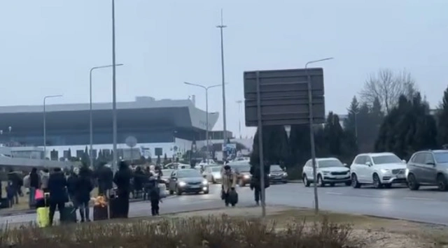 Kişineu aeroportunda sərnişinlər təcili təxliyə ediliblər