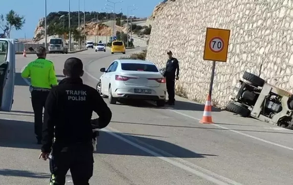 Antalya'nın Kaş ilçesinde feci kaza: Forklift devrildi, 1 ölü