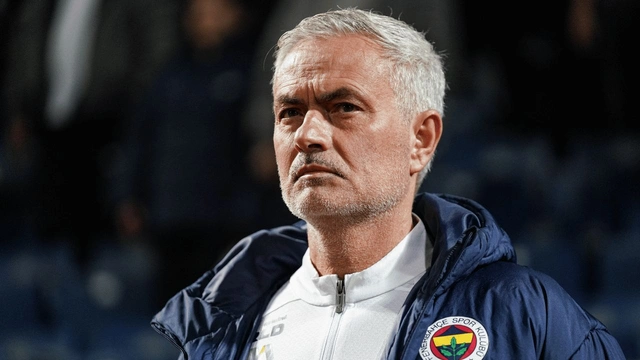 Jose Mourinho 7 oyuncunun biletini kesti: O oyuncular takım arıyor