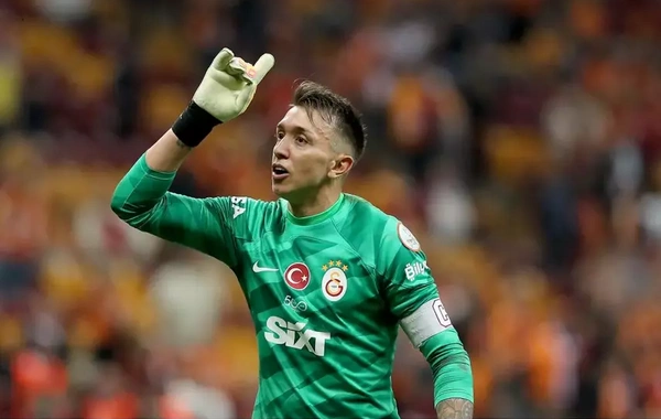 Fernando Muslera, Galatasaray'la ilgili kararını verdi