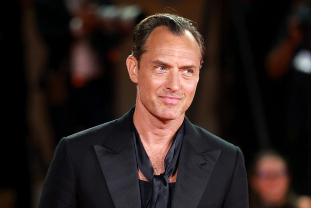 Jude Law, Kremlin Büyücüsü filminde Vladimir Putin'i canlandıracak