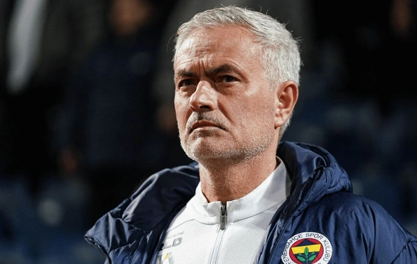 Fettah Can küfürlü paylaşımını silip yeniden paylaştı: Mourinho, çantanı topla ve git