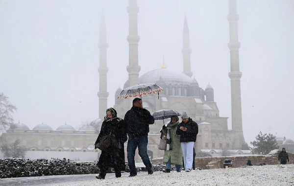 Edirne'de eğitime kar engeli: Okullar tatil edildi