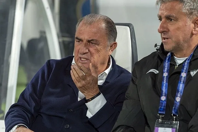 Fatih Terim'in ligdeki ilk zaferi: Al Shabab, son dakika golüyle galibiyete uzandı