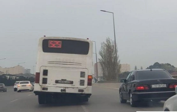 Sərnişindən ŞİKAYƏT: "Avtobusa uşaq arabası ilə minməyə icazə yoxdur"