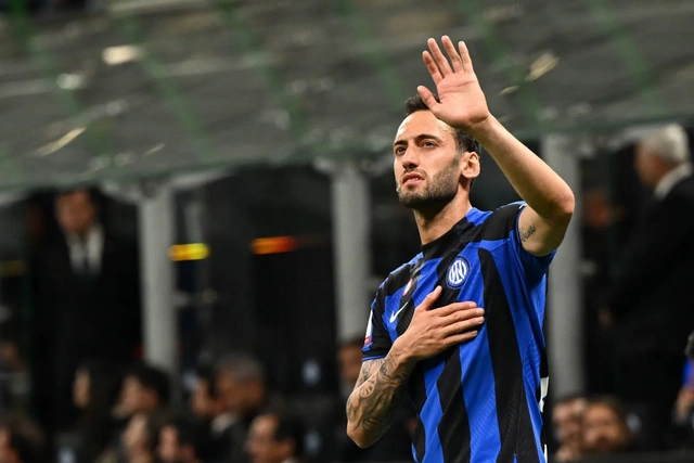 "Hakan Çalhanoğlu yoksa, her şey yanlış": Inter krize girdi