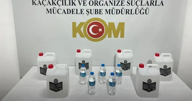 Samsun'da kaçak alkol operasyonu: 30 litre etil alkol ve sahte içki ele geçirildi