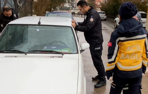 Kadınları kullanarak iş adamlarını dolandıran çete yakalandı