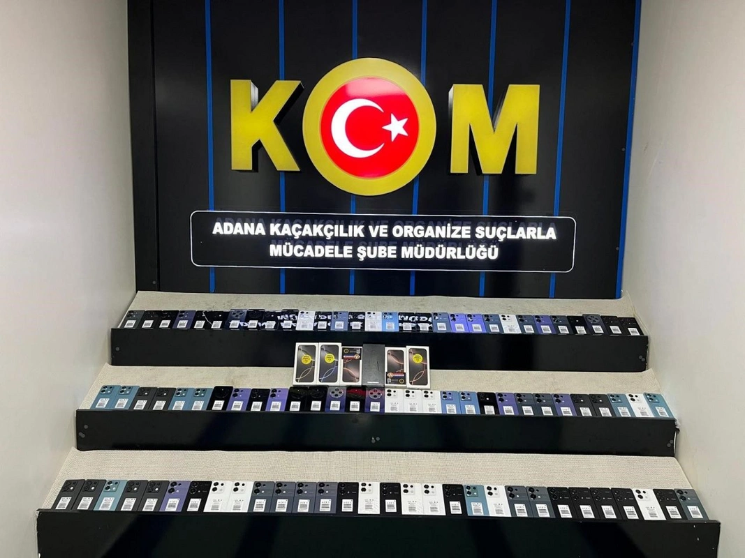 Kamyonun fren-debriyaj hava tüpünden kaçak telefonlar çıktı