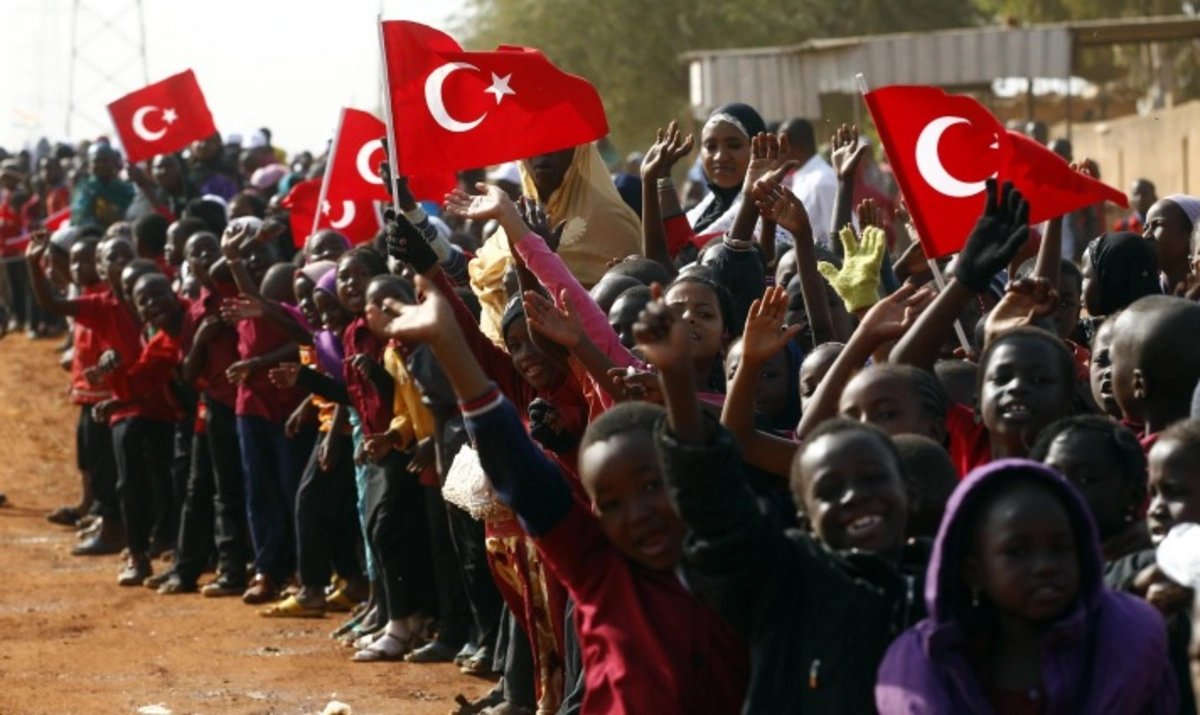 Afrika'da yeni güç ve kurtarıcılık misyonu: Türkiye Batı'nın bıraktığı boşluğu nasıl dolduruyor?