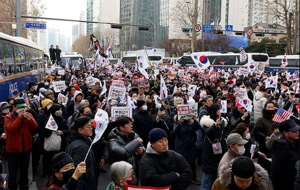 В Южной Корее задержали 17 человек на митинге в поддержку президента