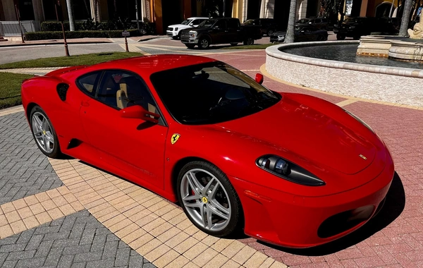 Trump'ın Ferrari F430 otomobili açık artırmaya çıkarılacak