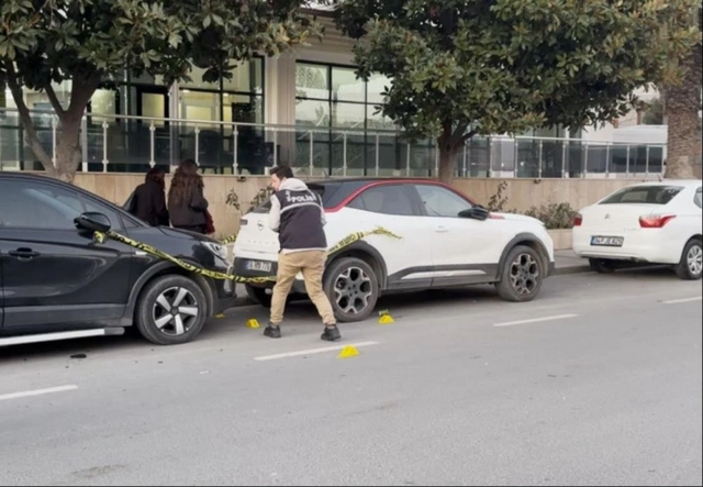 Avcılar'da düğün kana bulandı: Gelin ve damada silahlı saldırı