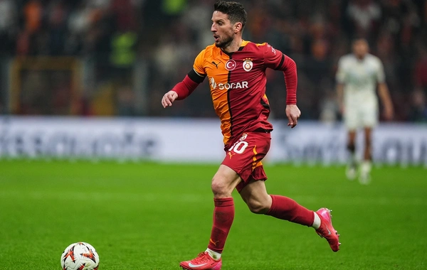 Galatasaray'ın Yıldızı Mertens, tarihe adını yazdırdı