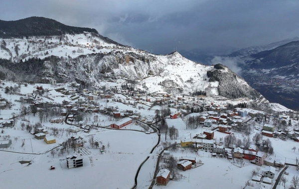 Kar esareti: 4 ilde 128 yol ulaşıma kapandı, ekipler teyakkuzda