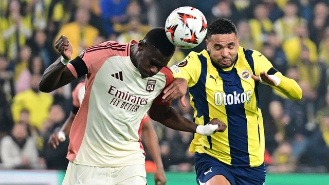 Fenerbahçe, Lyon'la golsüz berabere kaldı