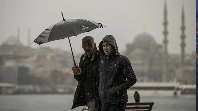 Meteoroloji İstanbul için saat verdi: Kuvvetli sağanak yağış başlıyor