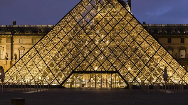 Louvre Müzesi tehlike altında: Hasarlar artıyor, ekipmanlar eskiyor