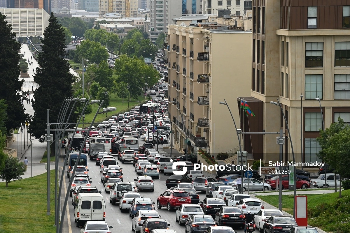 Для предотвращения заторов в Баку будут построены новые дороги