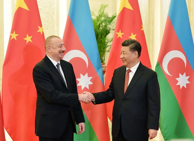 Azerbaycan Cumhurbaşkanı İlham Aliyev Xi Jinping'i tebrik etti