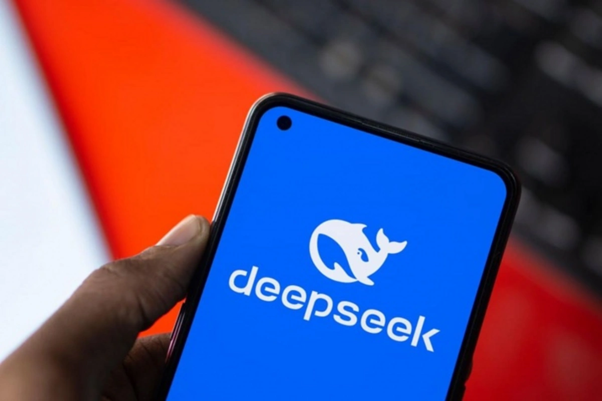 В США программисты нашли в открытом доступе базу данных китайского ИИ DeepSeek