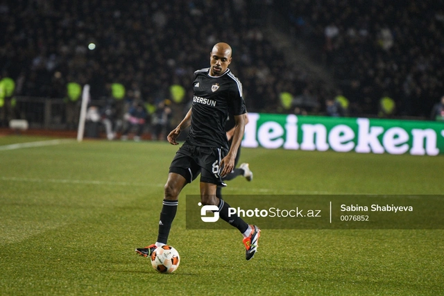 "Qarabağ"dan ayrılan futbolçu tibbi müayinədən keçəcək