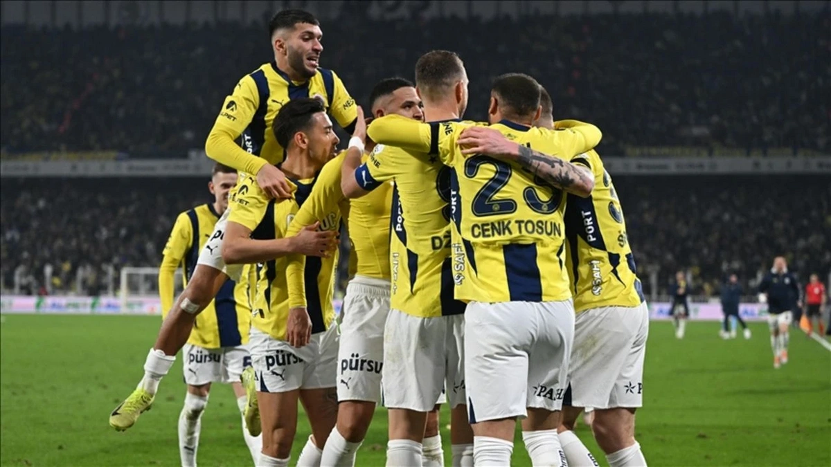 Fenerbahçe - Erzurumspor maç kadrosu:  İşte ilk 11'ler