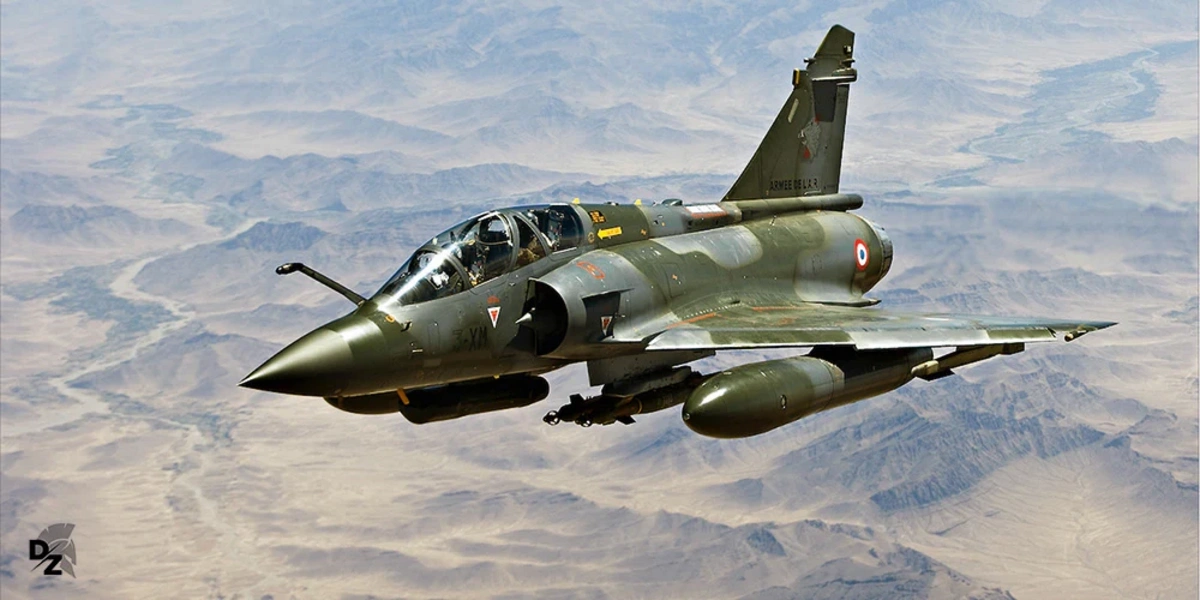 Fransa ilk "Mirage 2000" qırıcılarını Ukraynaya təhvil verdi