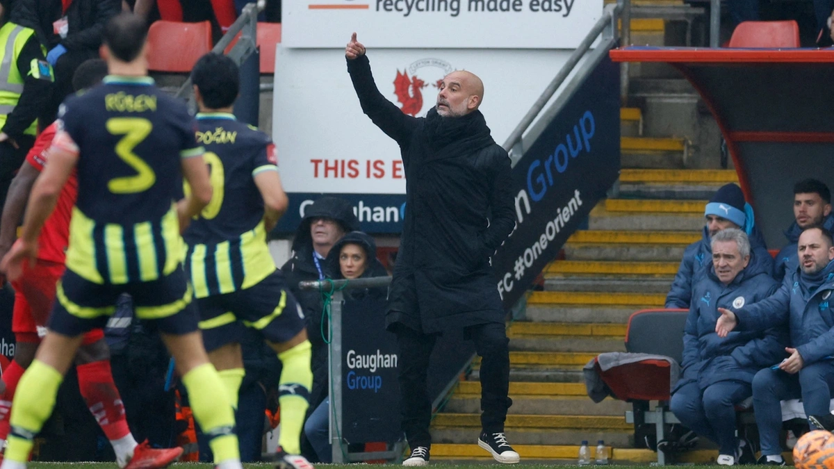 Manchester City'ye 3. Lig takımından şok: Orta sahadan müthiş gol