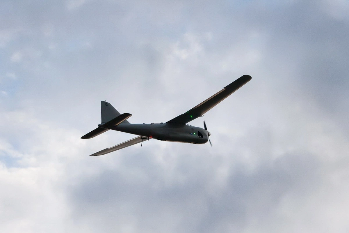 Almaniyada hərbi baza üzərində naməlum dronlar görüntülənib